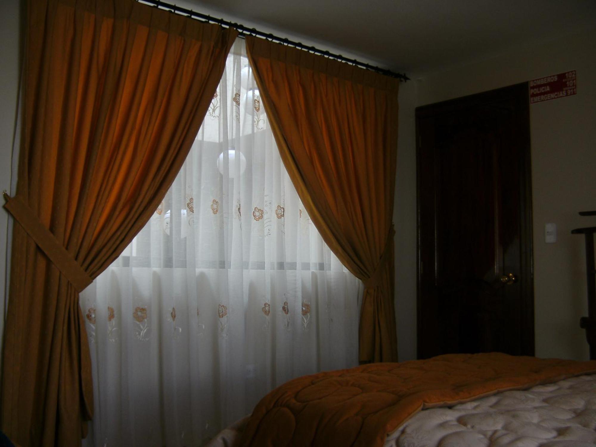 Hostal Fevilamir Ibarra Esterno foto